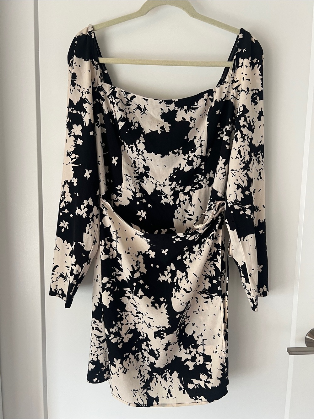 Abercrombie & Fitch Black and Cream Floral Long-Sleeve Wrap Dress, Squareneck